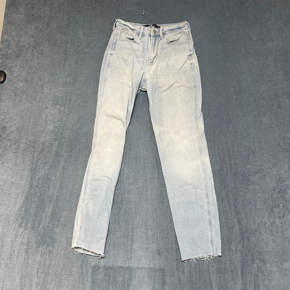Hollister Ultra High Rise Mom Jeans Women 0R 24x27 Blue Denim Stretch Frayed Hem